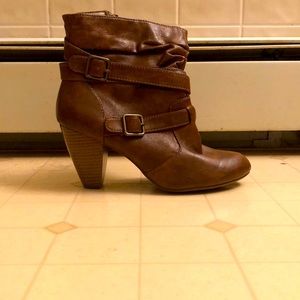 Mudd Zipper Bootie Chunky Stacked Heel Ankle Boots